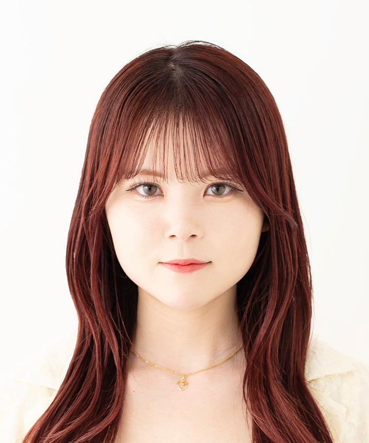STYLIST 八木澤　愛美